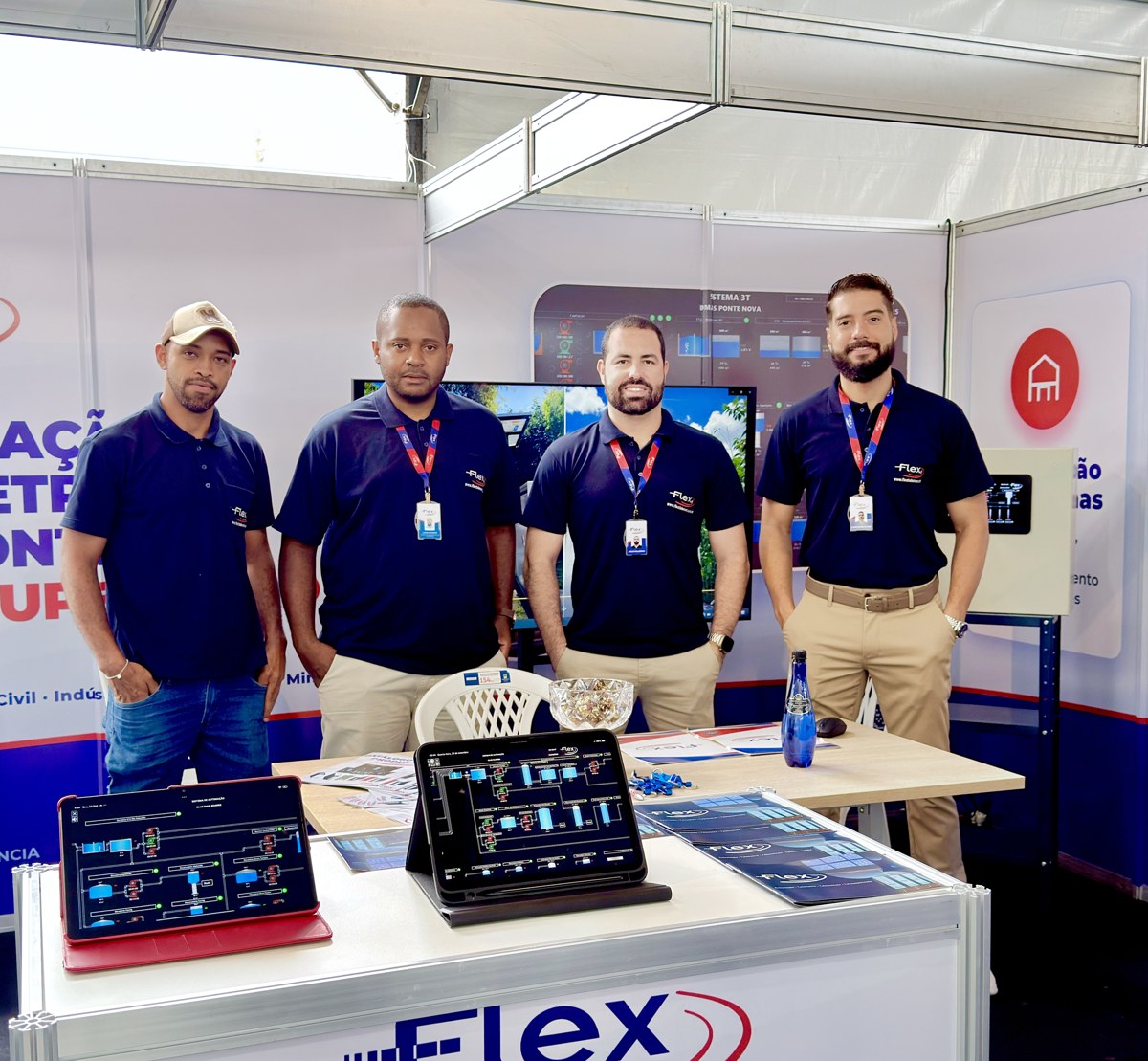 Equipe da Flex no estande do EnSAN 2026