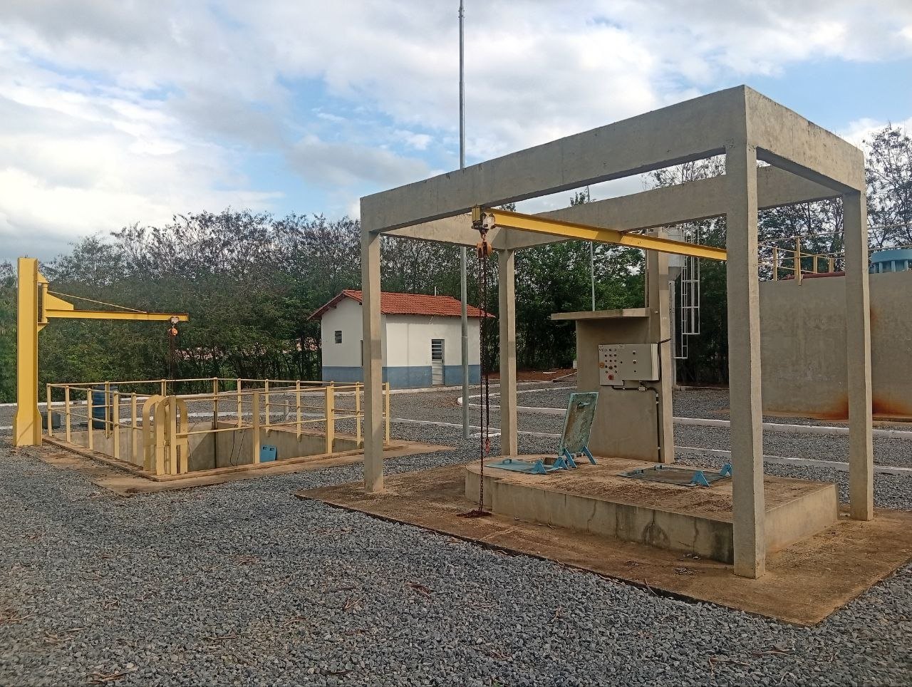 Figura 8: ETE Capoeirão — estação de tratamento de esgoto integrada ao sistema.